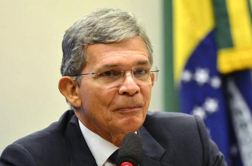Bolsonaro indica general Joaquim Silva e Luna para presidência da Petrobras
