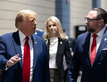 Conselheiro de Trump: “Nunca vou desistir até que Bolsonaro seja livre”