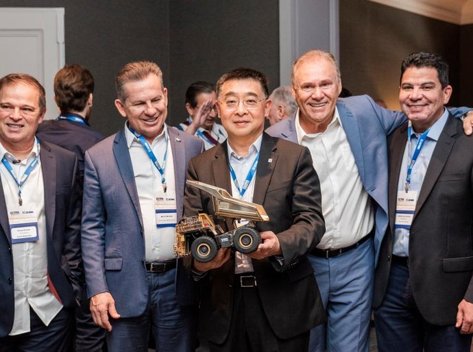 Governador articula vinda de gigante chinesa de máquinas agrícolas para MT