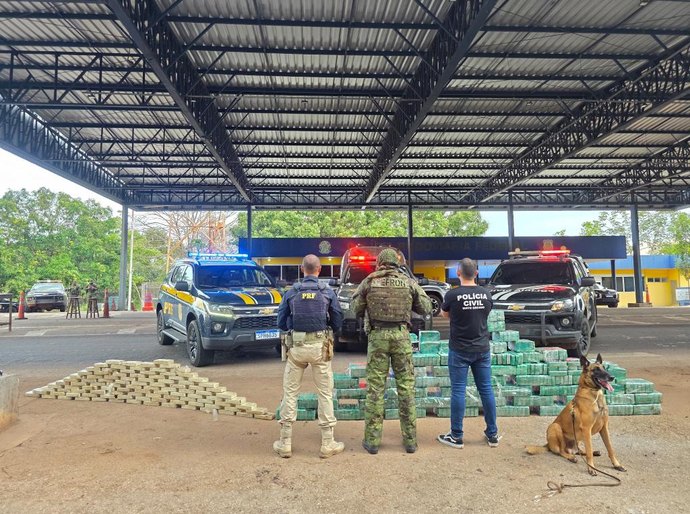 Forças de segurança apreendem 550 quilos de cocaína e causam R$ 9,9 milhões de prejuízo às facções