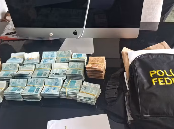 Caso Master: PF bloqueou R$ 5,7 bilhões e apreendeu R$ 97 mil em espécie em operação; veja imagens