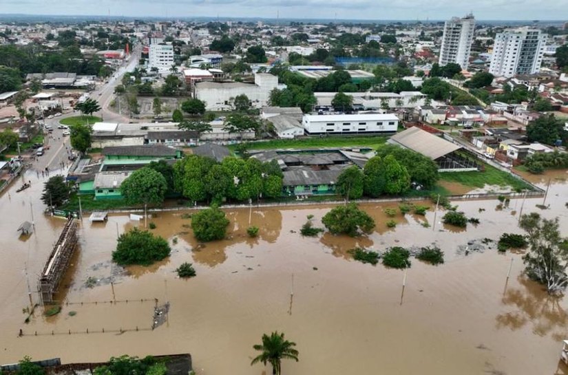Mais de 4.300 pessoas estão desabrigadas no Acre por causa das cheias