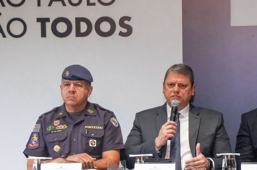 Operação policial na Cracolândia neste domingo termina com 15 presos