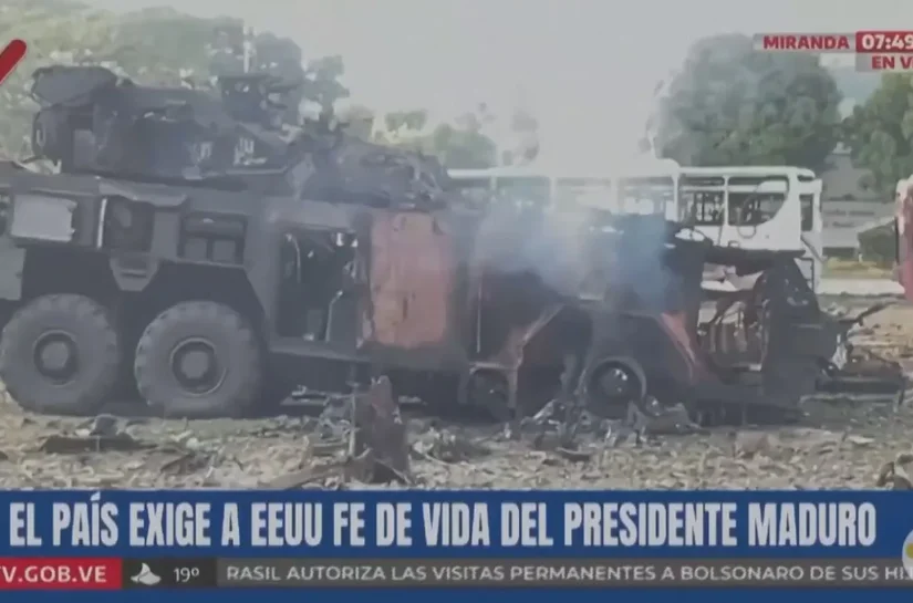 Veículos ficam carbonizados após ataque dos EUA na Venezuela