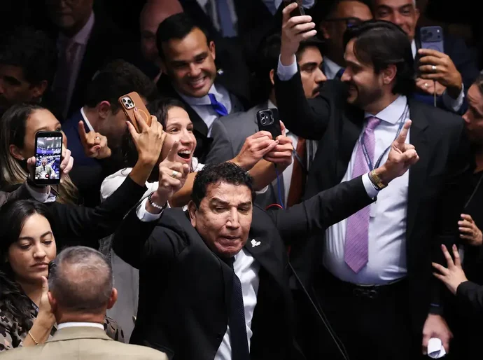 Oposição celebra rejeição de Messias para ministro do STF