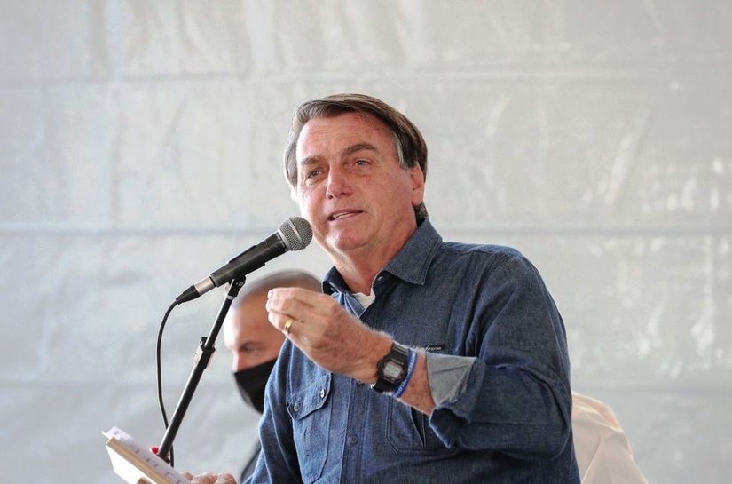 Bolsonaro: auxílio é “pouco para quem recebe e muito para quem paga”