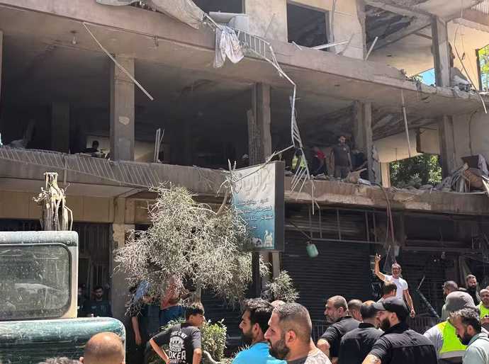 Exército de Israel ataca subúrbios de Beirute em meio à expectativa de acordo de paz entre EUA e Irã
