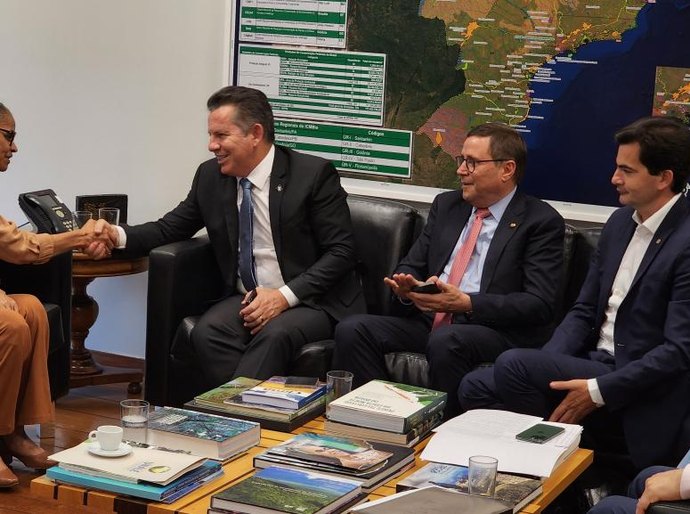 Mendes e Marina definem grupo de trabalho para viabilizar investimentos no Parque de Chapada