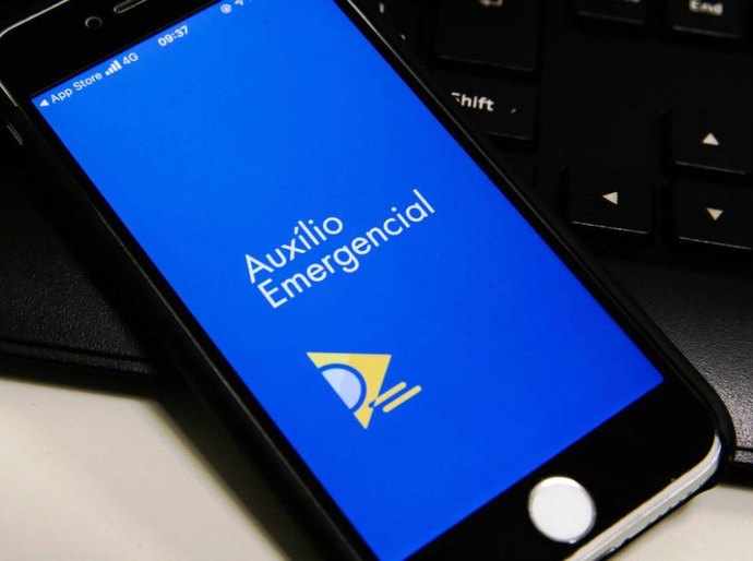 Caixa paga auxílio emergencial a nascidos em julho