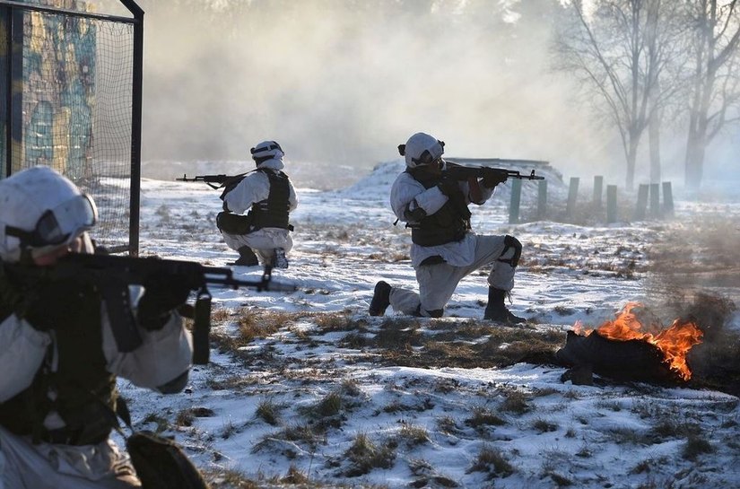 É assim que as forças militares estão posicionadas até agora na fronteira com a Ucrânia