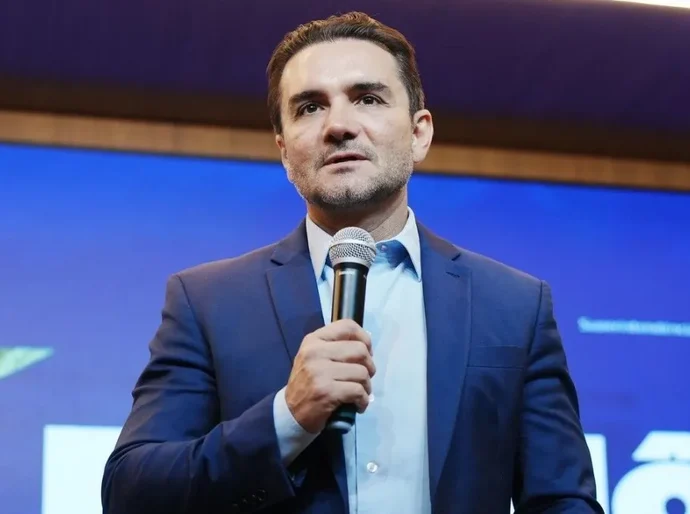 União Brasil decide expulsar Celso Sabino do partido