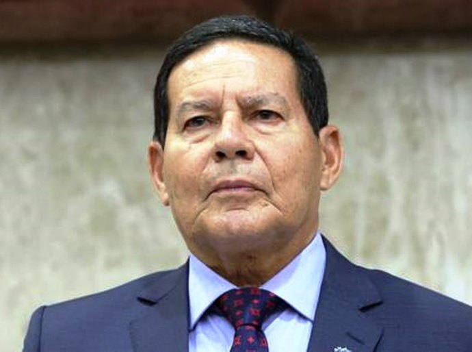 Ação para conter desmatamento começou tarde, diz Mourão sobre aumento de alertas na Amazônia