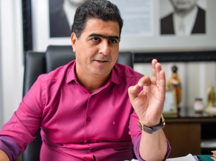 Crises e escândalos desidratam Pinheiro, ele não cumpre promessas de campanha e se torna o 3º pior prefeito do país