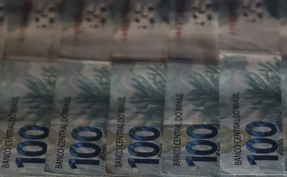 Saiba como resgatar dinheiro investido no Banco Master