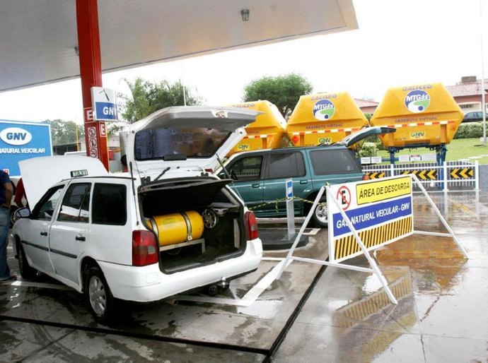 Governo de MT isenta IPVA de motoristas de aplicativo que usam GNV; saiba como solicitar