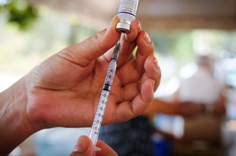 Morte de adolescente não foi causada por reação a vacina, diz governo de SP