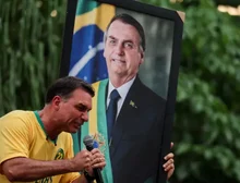 Por que Alexandre de Moraes decidiu autorizar visitas de Flávio a Jair Bolsonaro após 3 meses de proibição