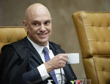 Nos corredores, Moraes demonstra frieza e ignora gravidade da crise