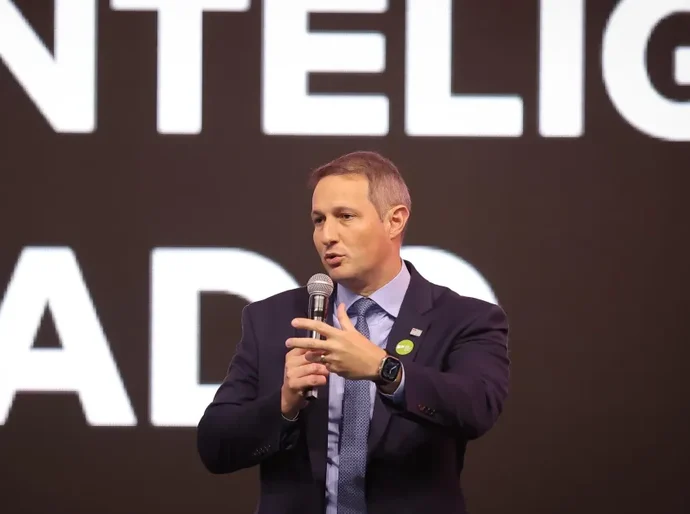 Hugo Motta anuncia Derrite como relator do Marco Legal do Combate ao Crime