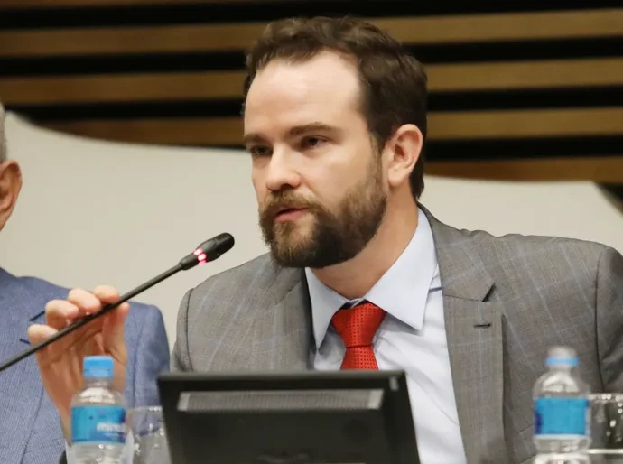 Durigan pede troca no formato atual da declaração do Imposto de Renda