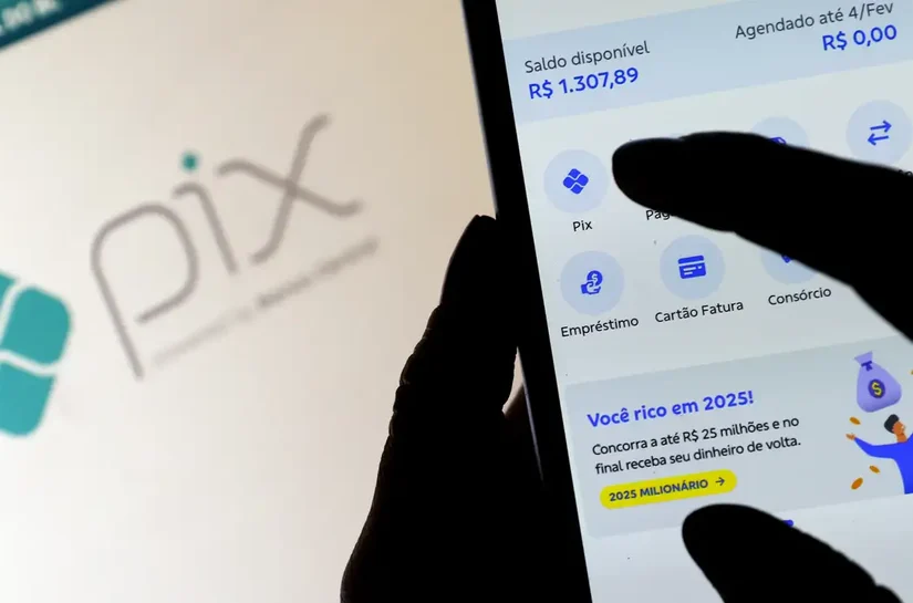 Pix completa cinco anos perto de movimentar R$ 30 trilhões por ano