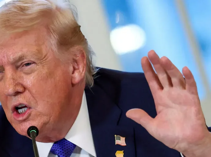 Trump cita opções, caso não possa usar tarifas para obter a Groenlândia