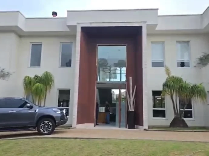 Operação em SP mira rede de lavagem de dinheiro para o PCC