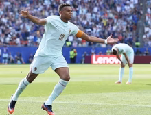 Mbappé decide outra vez, França bate Marrocos e avança à semifinal da Copa