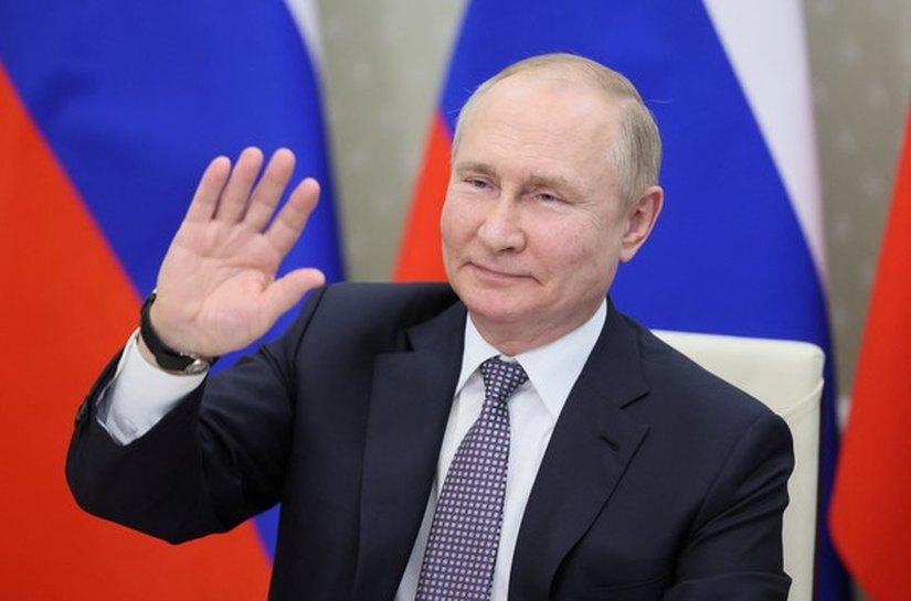 Sob ameaça de prisão, Putin cancela viagem à África do Sul para cúpula dos Brics
