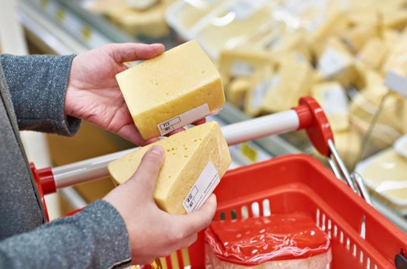 Por que preço do leite desabou, mas queijo e manteiga continuam caros?