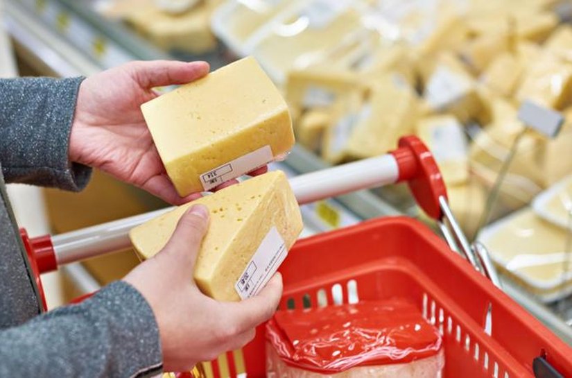 Por que preço do leite desabou, mas queijo e manteiga continuam caros?