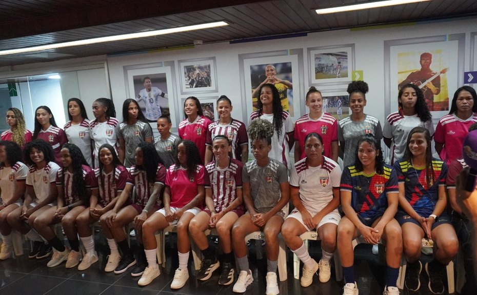 Centenário e de volta aos gramados: Paulistano apresenta time feminino com 25 atletas na Arena Pantanal