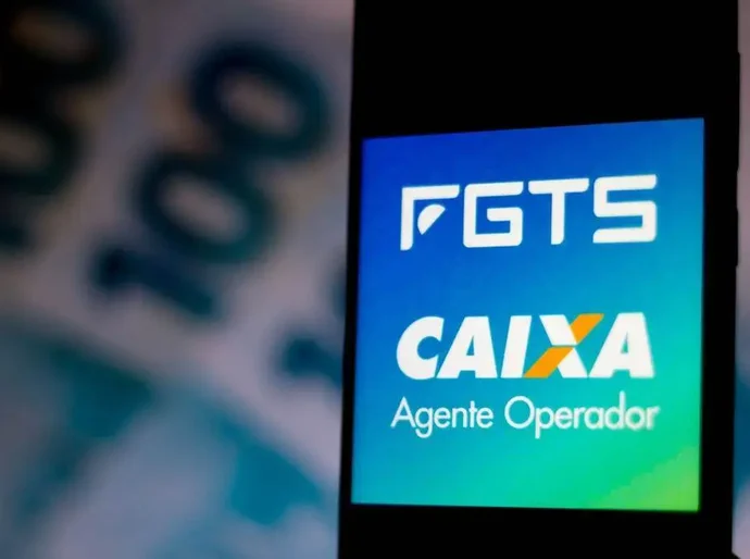 Governo limita antecipação do FGTS via saque-aniversário a R$ 500