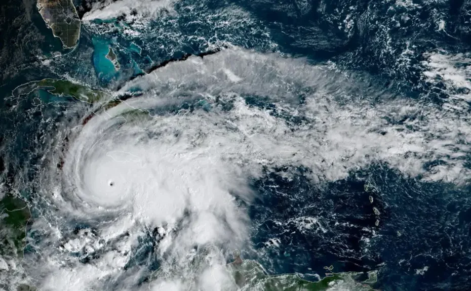 Furacão Melissa derruba internet e inunda estradas na Jamaica