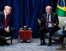 Trump não mencionou Bolsonaro em reunião com Lula, diz governo brasileiro