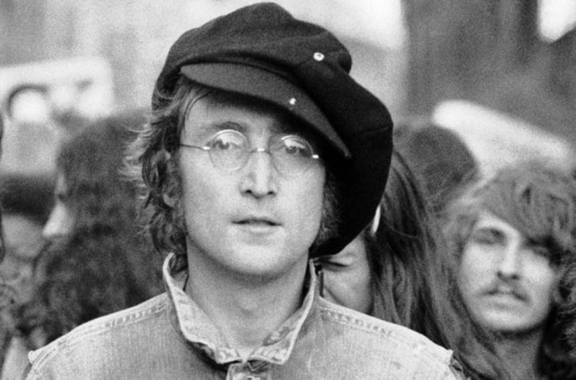 Morte de John Lennon faz 40 anos: 'Eu estava lá quando ele morreu'