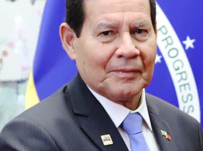 Parlamento europeu não aprova acordo UE-Mercosul; Mourão cita ruído na decisão