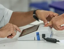 Eleitores vão às urnas hoje para escolher o presidente do país