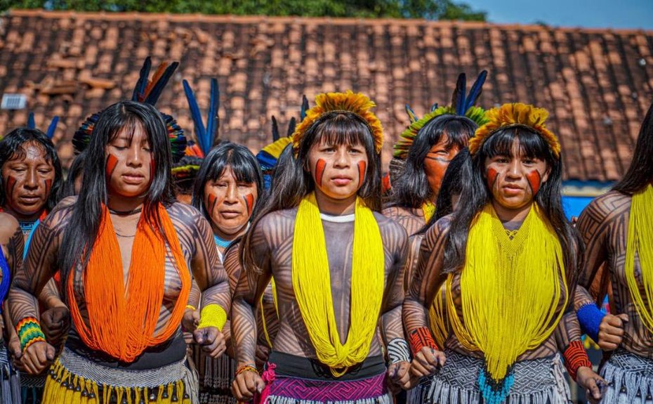 Feira selecionada em edital da Secel promove economia criativa dos povos indígenas no Território do Xingu