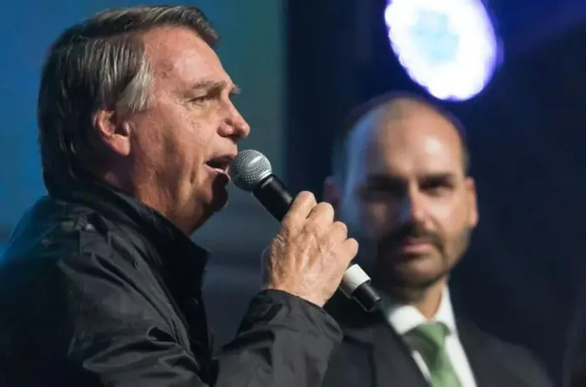 Asilo na Argentina, conversas com Malafaia e advogado de empresa de Trump: os argumentos da PF para indiciar Jair e Eduardo Bolsonaro