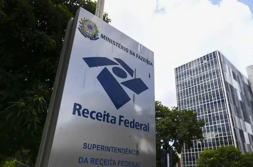 Receita voltará a exigir declaração de fintechs após operações da PF