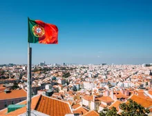 Portugal vai notificar milhares de imigrantes, incluindo brasileiros, para que deixem o país