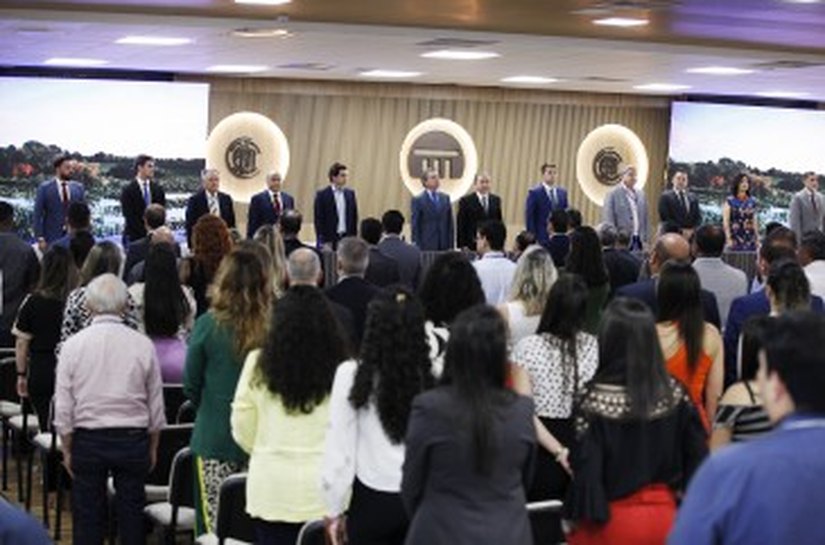 Congresso Internacional Democracia e Controle Externo reúne mais de 300 pessoas no TCE-MT