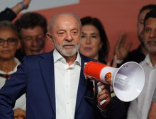 Lula pretende mobilizar os abstencionistas para realizar o milagre e derrotar Bolsonaro no Brasil
