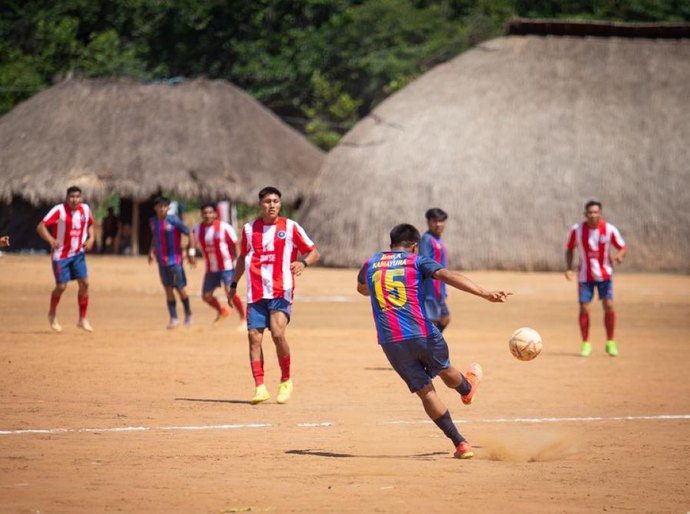 Mais de 1,5 mil indígenas competem nos Jogos do Xingu em MT