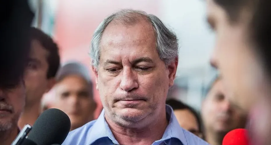 Ciro Gomes recusa convite do PSDB e decide não concorrer à Presidência da República