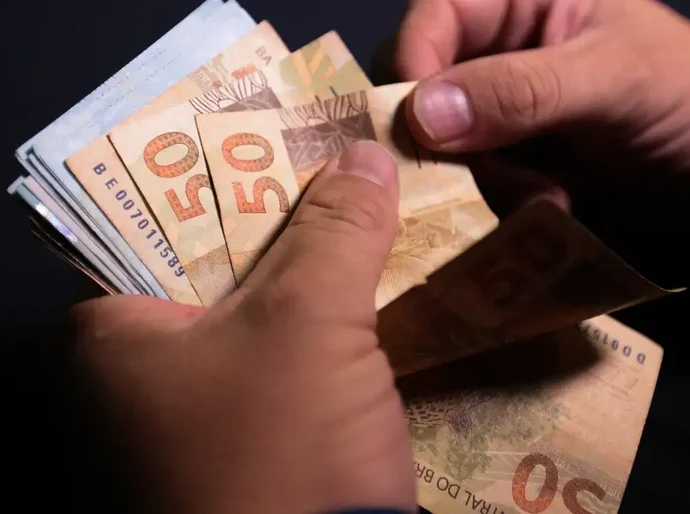 Caixa começa a pagar Bolsa Família de junho