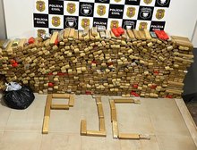 Polícia Civil apreende mais de 900 tabletes de maconha e desarticula depósito de drogas de facção
