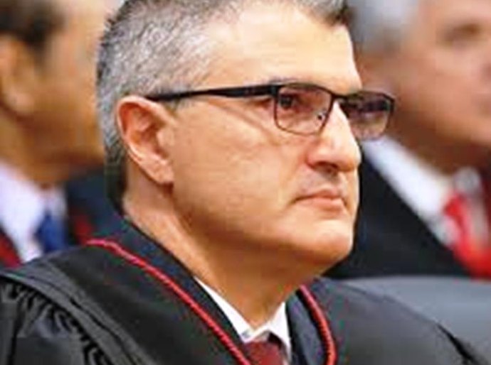 Veja a Petição: Procurador de Justiça entra com ação contra Emanuel após ele ‘enfraquecer’ medidas de Mauro contra a Covid 19