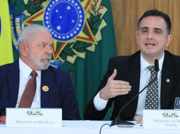 Lula discutirá com Pacheco escolha de relator para reforma tributária